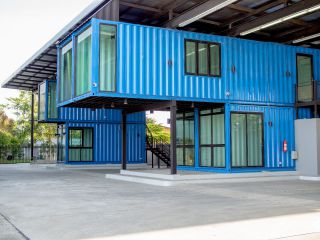 designing custom shipping containers.jpg